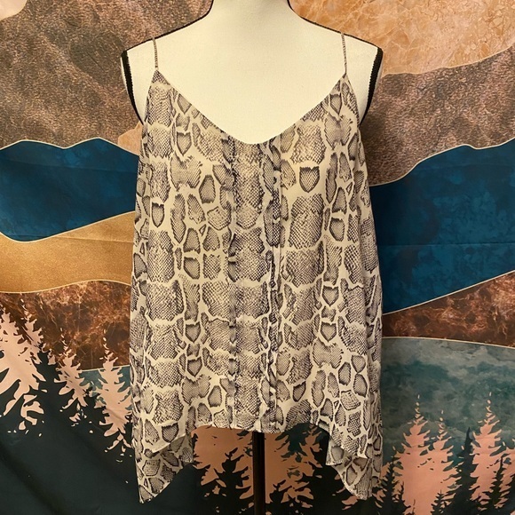 Mango Tops - Mango Suit tank size large